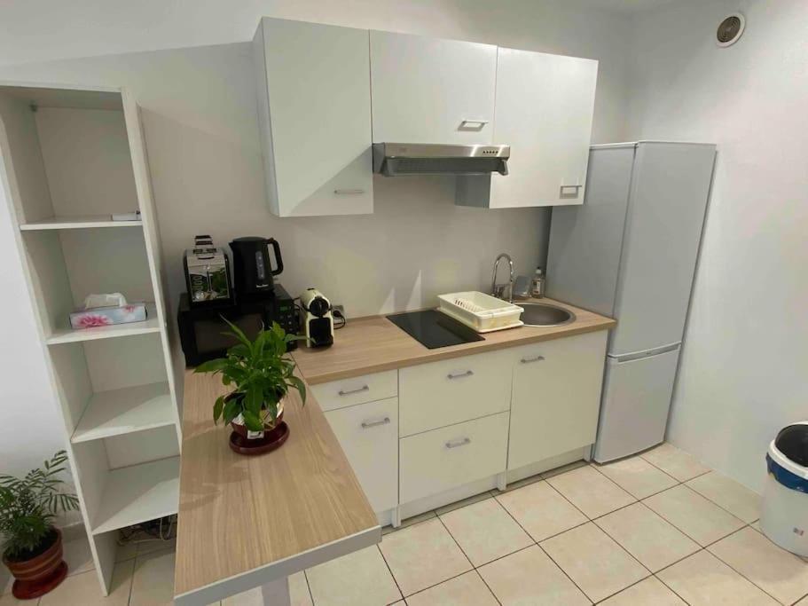 Logement Proche De La Plage Nizza Esterno foto